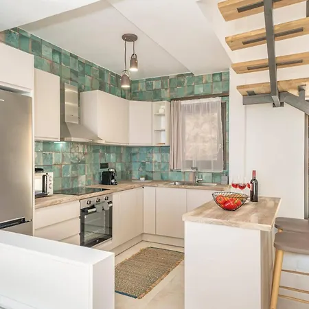 Lavender By * Μουσάτα